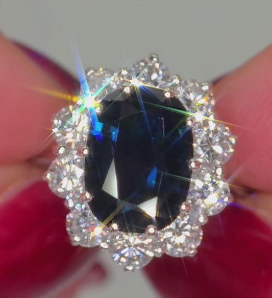 18ct White Gold, 2.95ct Magmatic Sapphire & 1.4ct SI1-SI2 Diamond Ring. Size L.