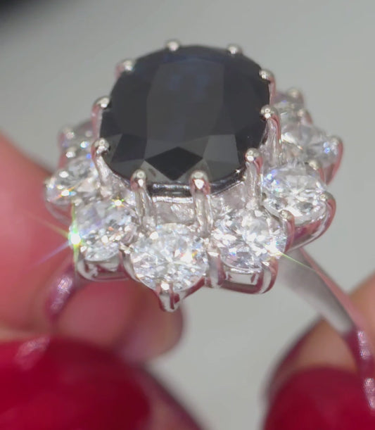 18ct White Gold, 2.95ct Magmatic Sapphire & 1.4ct SI1-SI2 Diamond Ring. Size L.