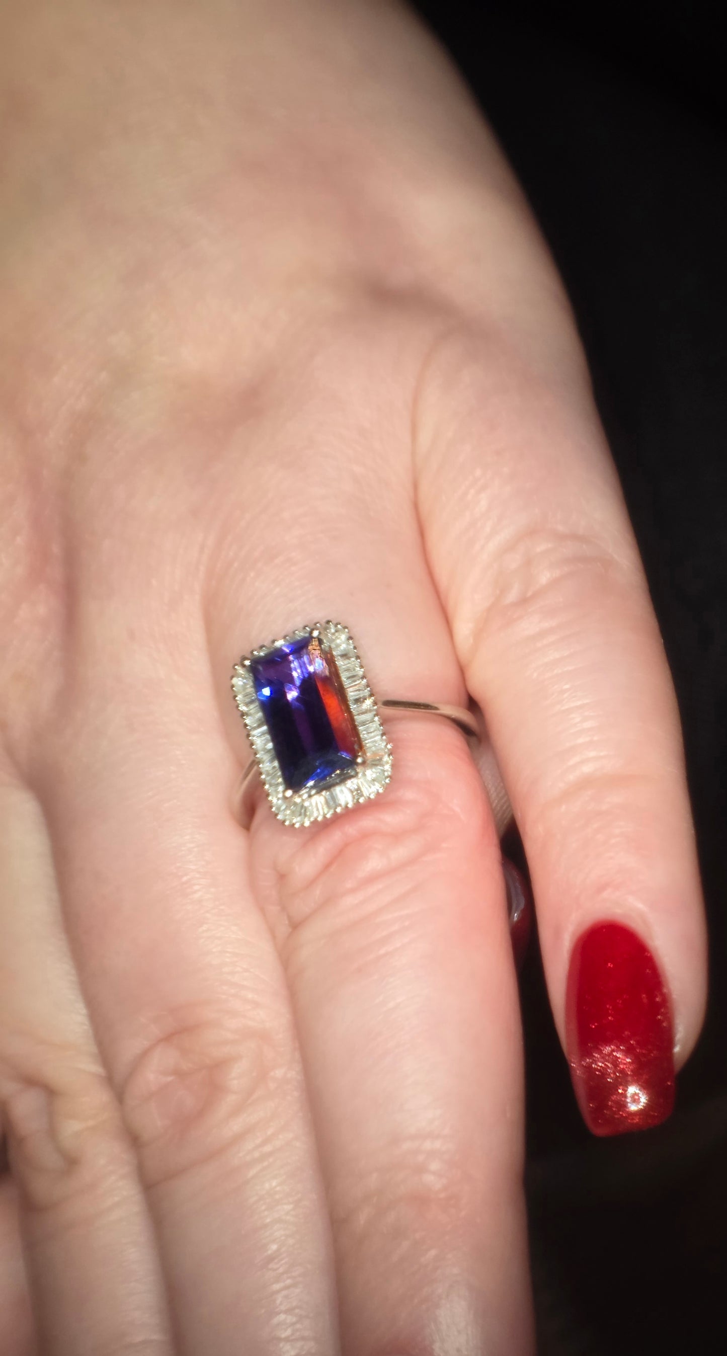 Platinum, 3ct AAAA Eye Clean Tanzanite & 0.5ct VS2-SI1 Diamond Ring. Size P. Easily Sized. WGI Certified.
