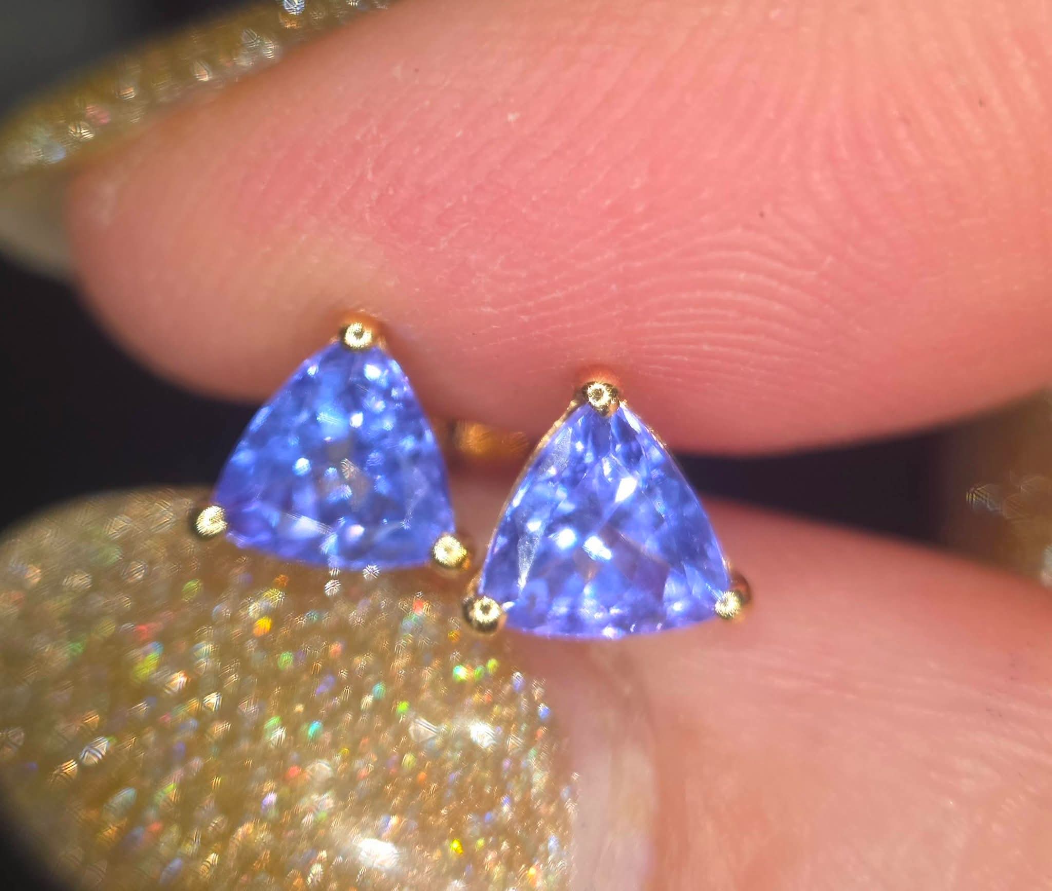 18ct Gold, 1ct Tanzanite Trilliant Earrings. Screwback.